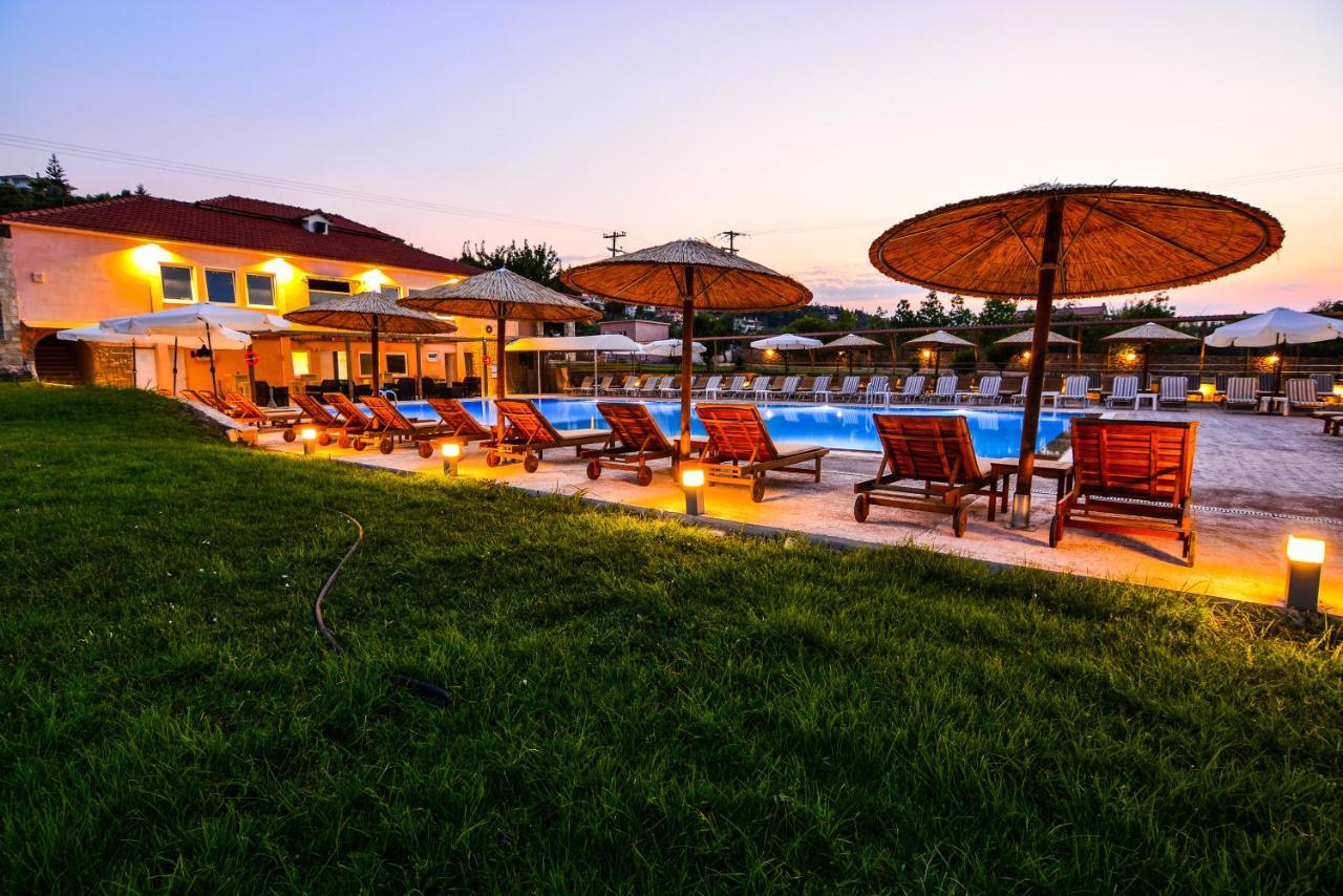 Aqua Mare Resort 梅里逊 外观 照片